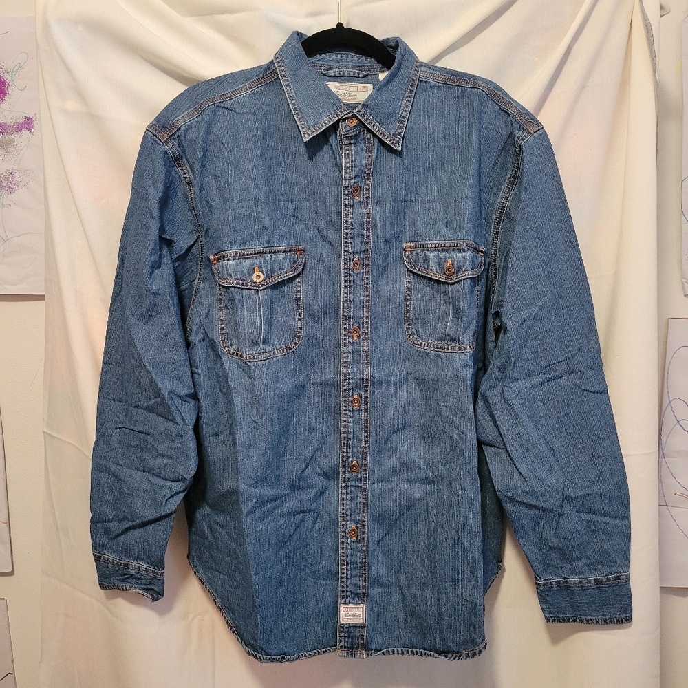 Levi Strauss Signature Denim Button Down Shirt